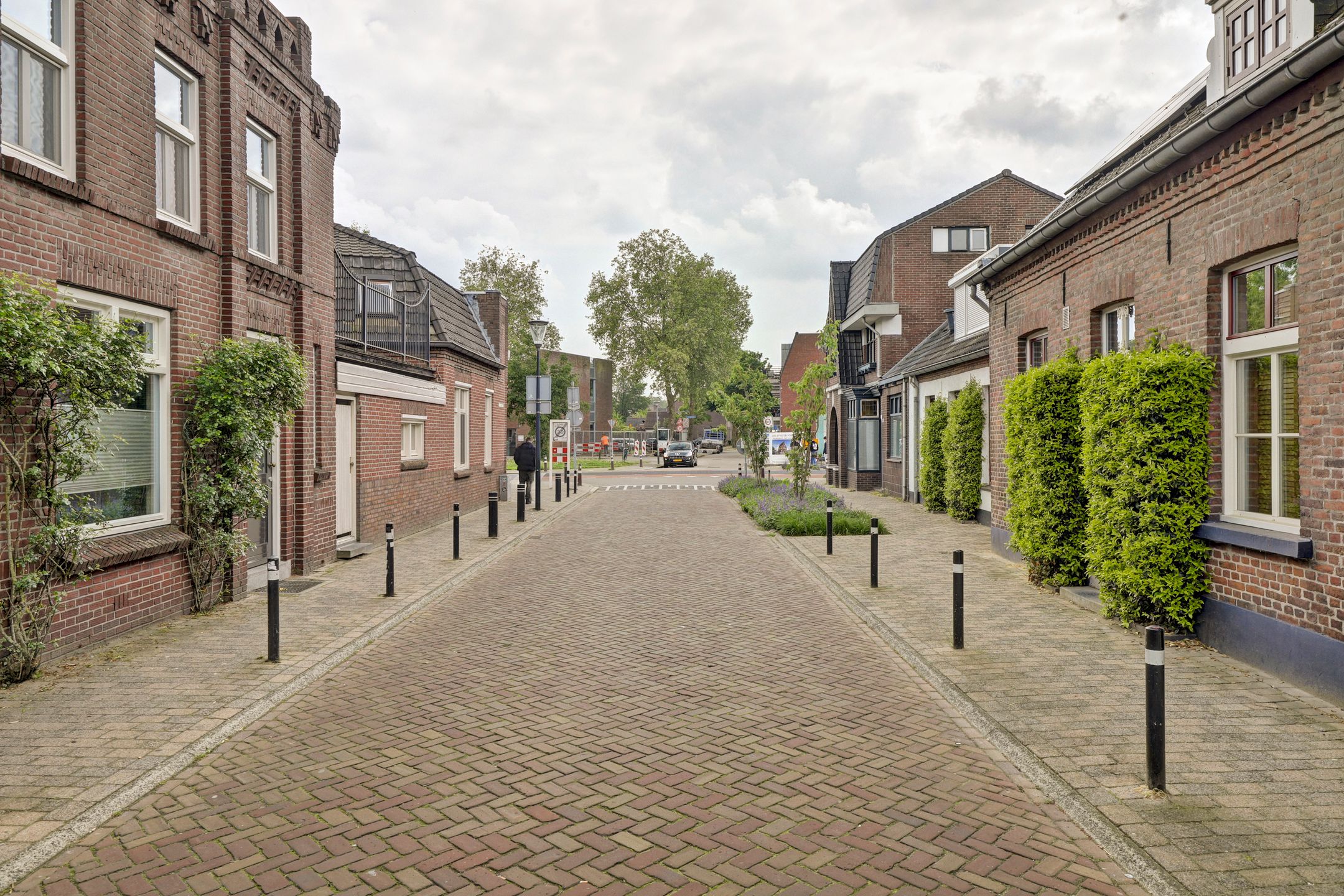 Characterful 1929 terraced home in Venray Centre — 30