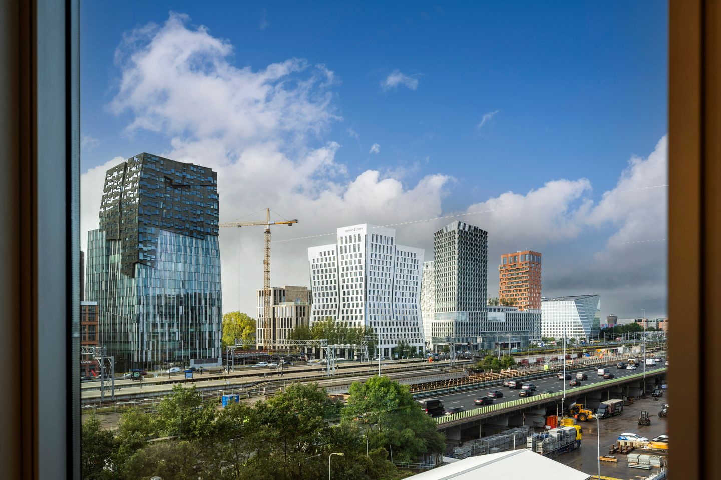 Bekijk foto 3 van Zuidplein 30