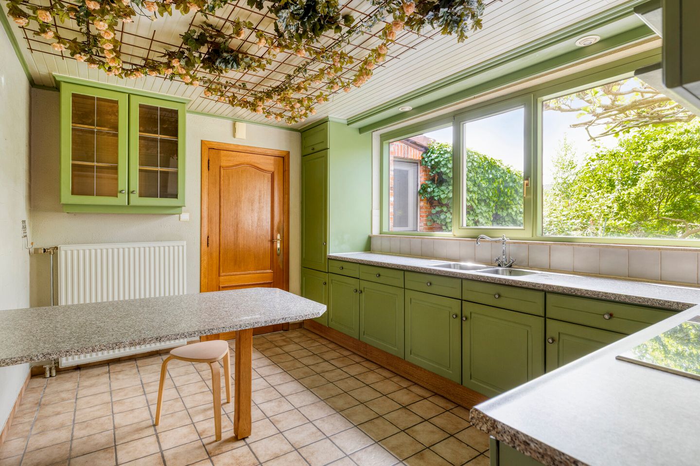 Spacious Ground-Floor Family Home with Solar Panels in Lommel-Centrum — 10