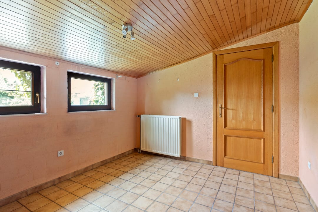 Spacious Ground-Floor Family Home with Solar Panels in Lommel-Centrum — 11