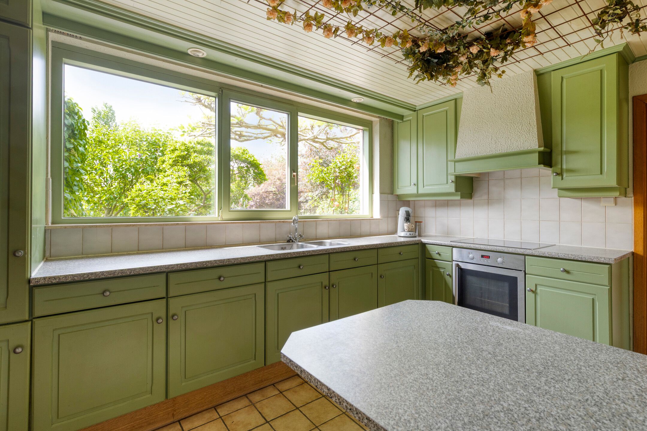 Spacious Ground-Floor Family Home with Solar Panels in Lommel-Centrum — 9