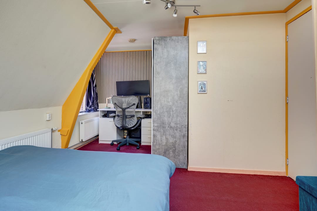 Characteristic terraced house near Hoorn city center and train station — 26
