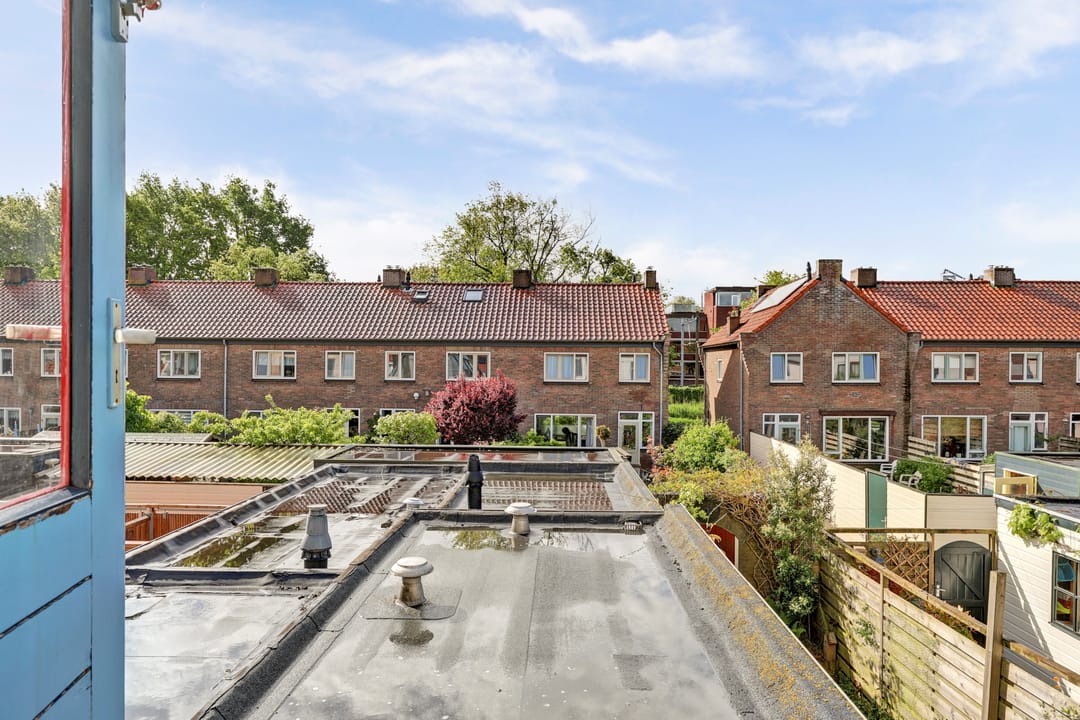 Characteristic terraced house near Hoorn city center and train station — 31