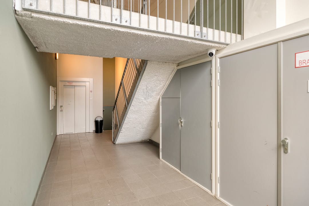 Photo 37 of Jan Steenstraat 79-A16