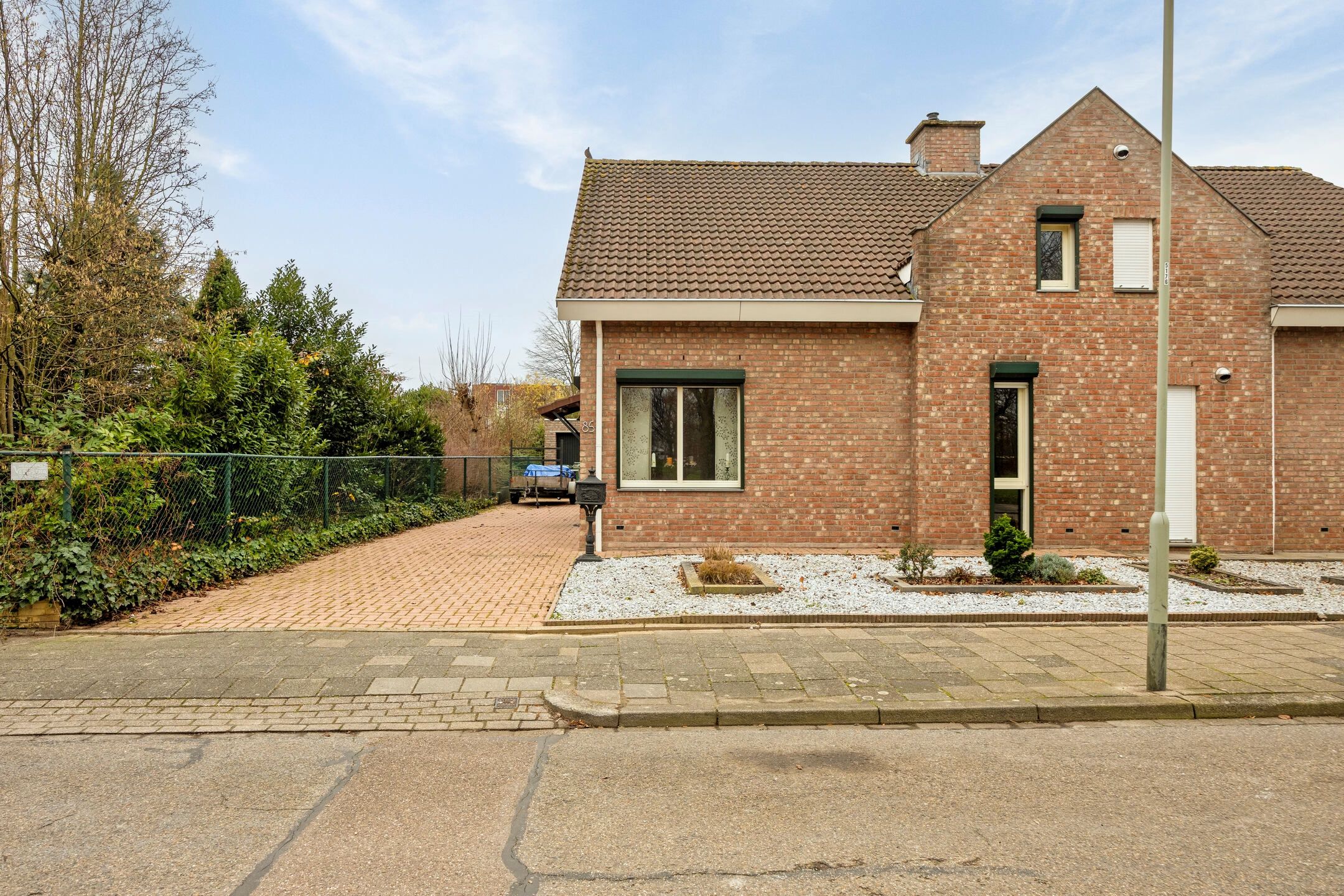 Photo 12 of Veeweg 85