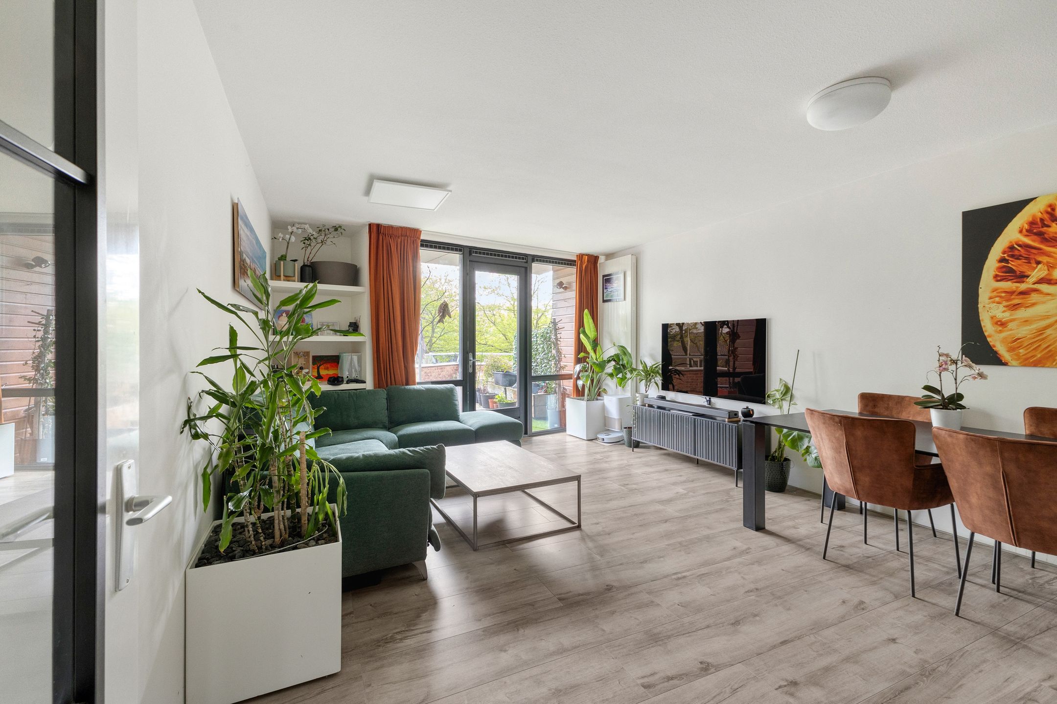 Photo 12 of Jan Steenstraat 79-A16