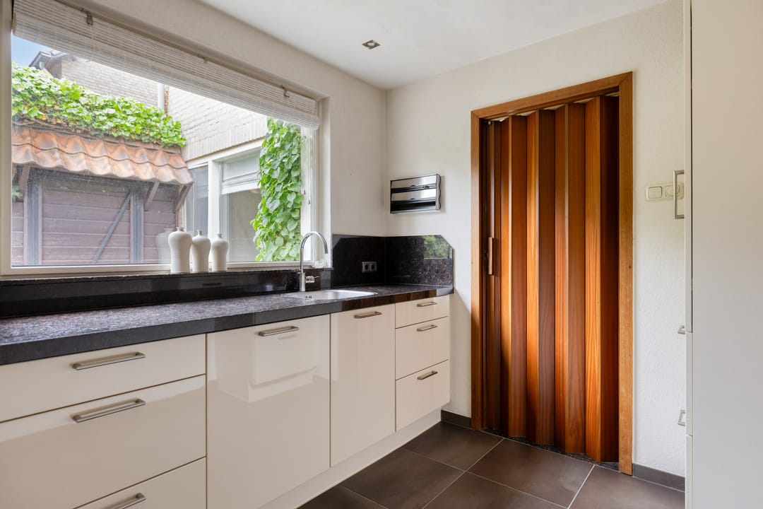 Photo 13 of Oude Pastoriestraat 40