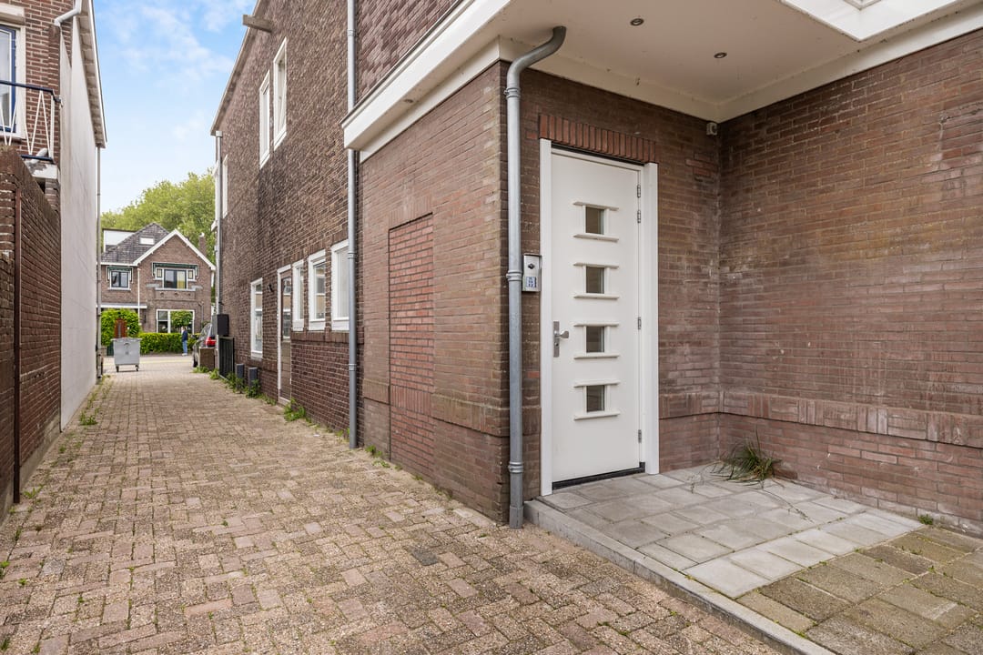 Photo 11 of Merwestraat 61