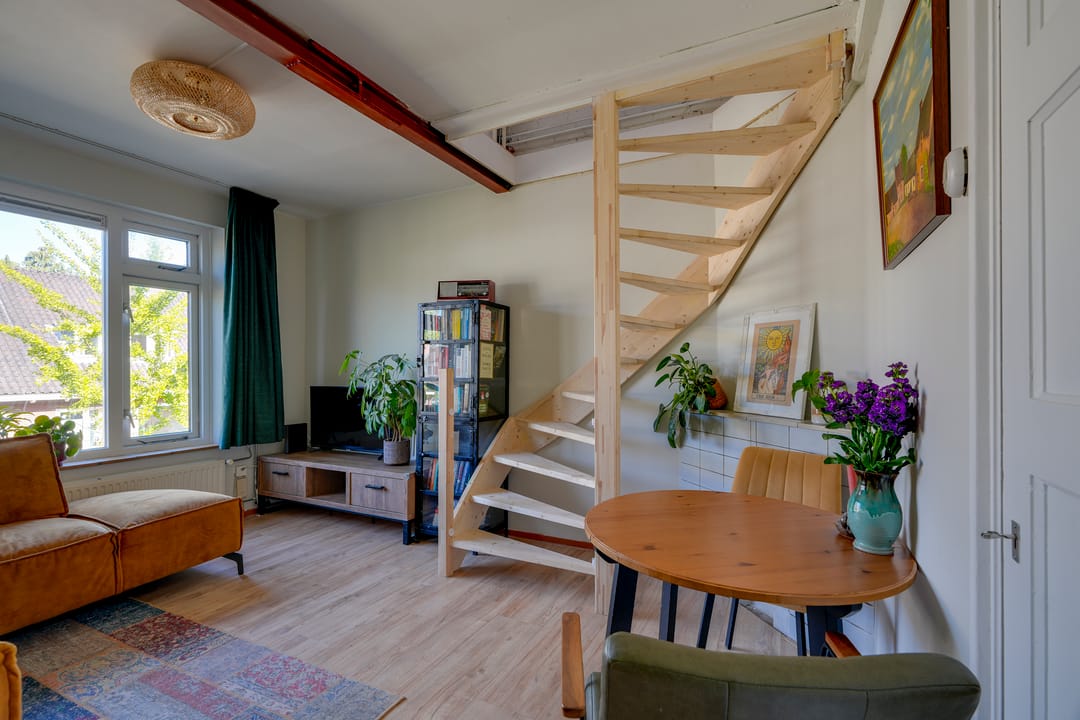 Characterful 3-Room Apartment with Balcony in Popular Nieuw-Engeland — 8
