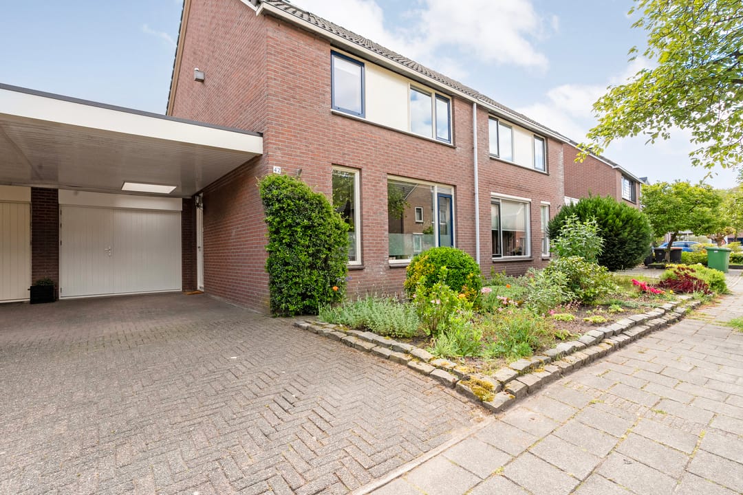 Foto 1 van Warenveldehoek 42