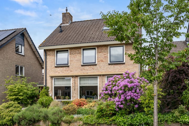 Foto 4 van Van Rouwenoortstraat 10