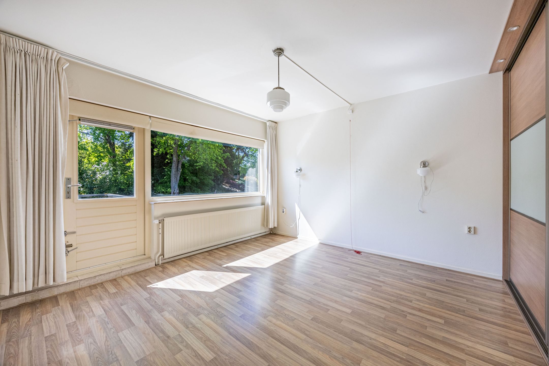 Spacious Semi-Detached House with 5 Bedrooms and 2 Bathrooms in Sijsjesberg — 30