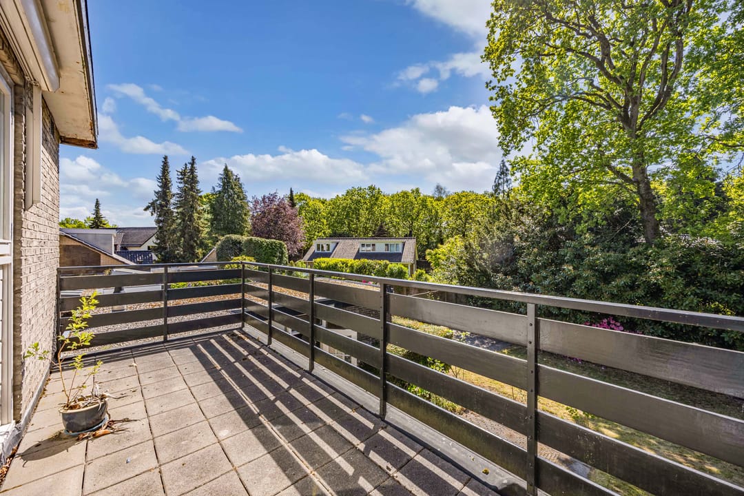 Spacious Semi-Detached House with 5 Bedrooms and 2 Bathrooms in Sijsjesberg — 31