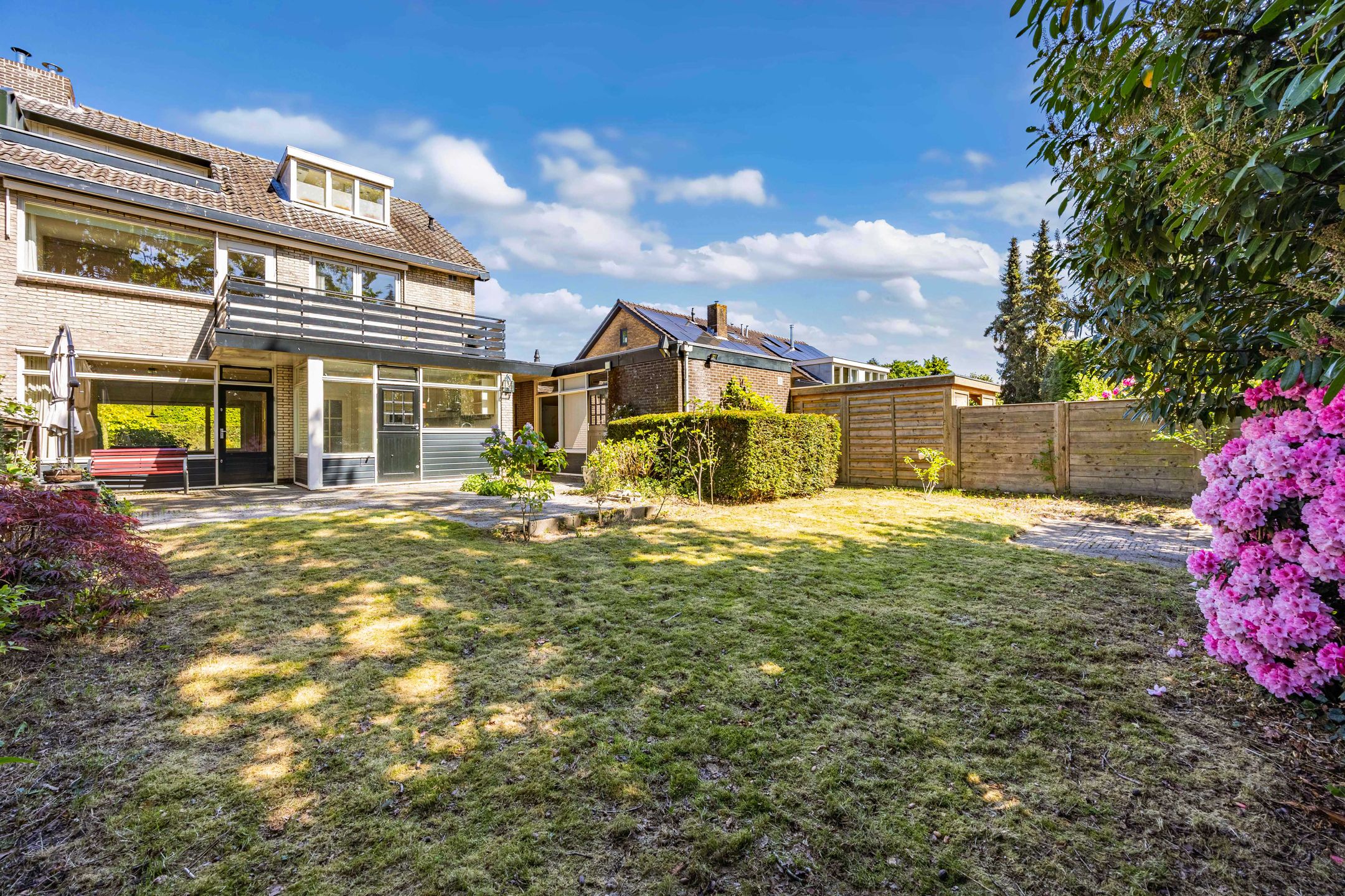 Spacious Semi-Detached House with 5 Bedrooms and 2 Bathrooms in Sijsjesberg — 18