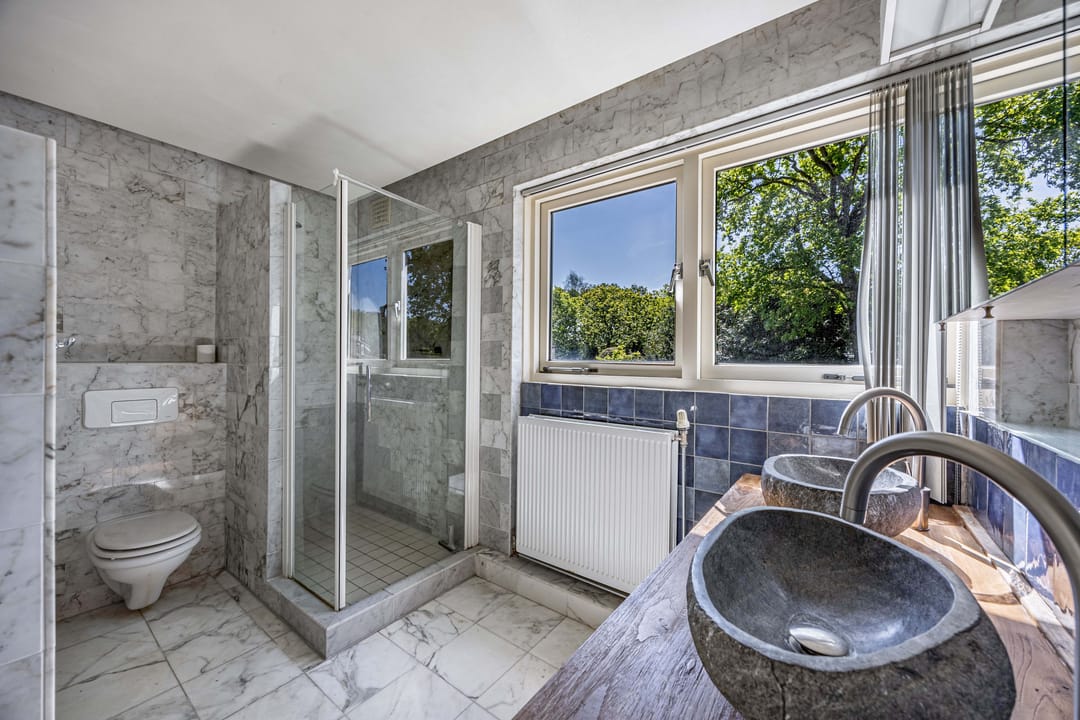 Spacious Semi-Detached House with 5 Bedrooms and 2 Bathrooms in Sijsjesberg — 26