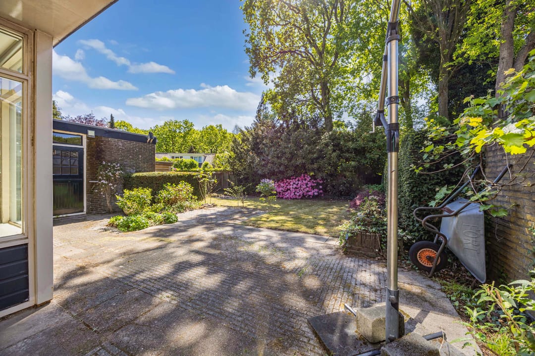 Spacious Semi-Detached House with 5 Bedrooms and 2 Bathrooms in Sijsjesberg — 16