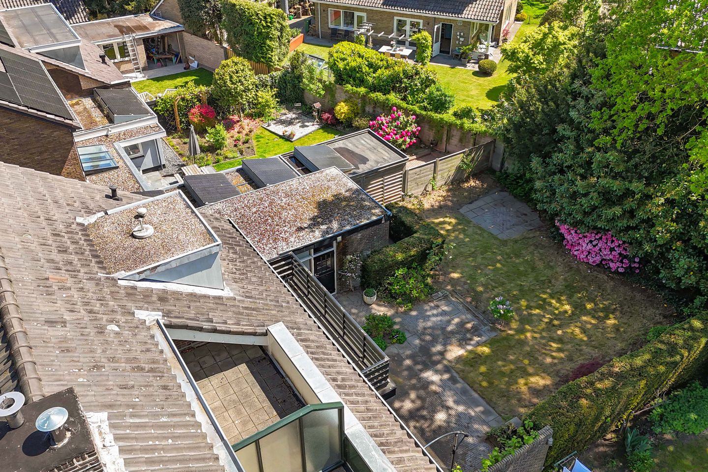 Spacious Semi-Detached House with 5 Bedrooms and 2 Bathrooms in Sijsjesberg — 50