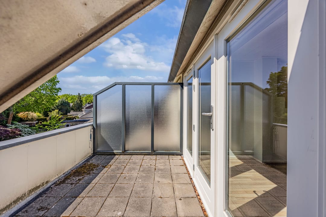 Spacious Semi-Detached House with 5 Bedrooms and 2 Bathrooms in Sijsjesberg — 41