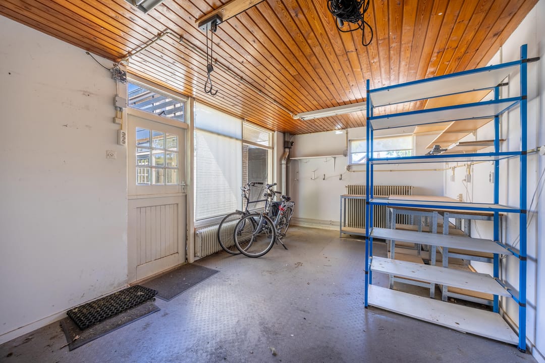Spacious Semi-Detached House with 5 Bedrooms and 2 Bathrooms in Sijsjesberg — 46