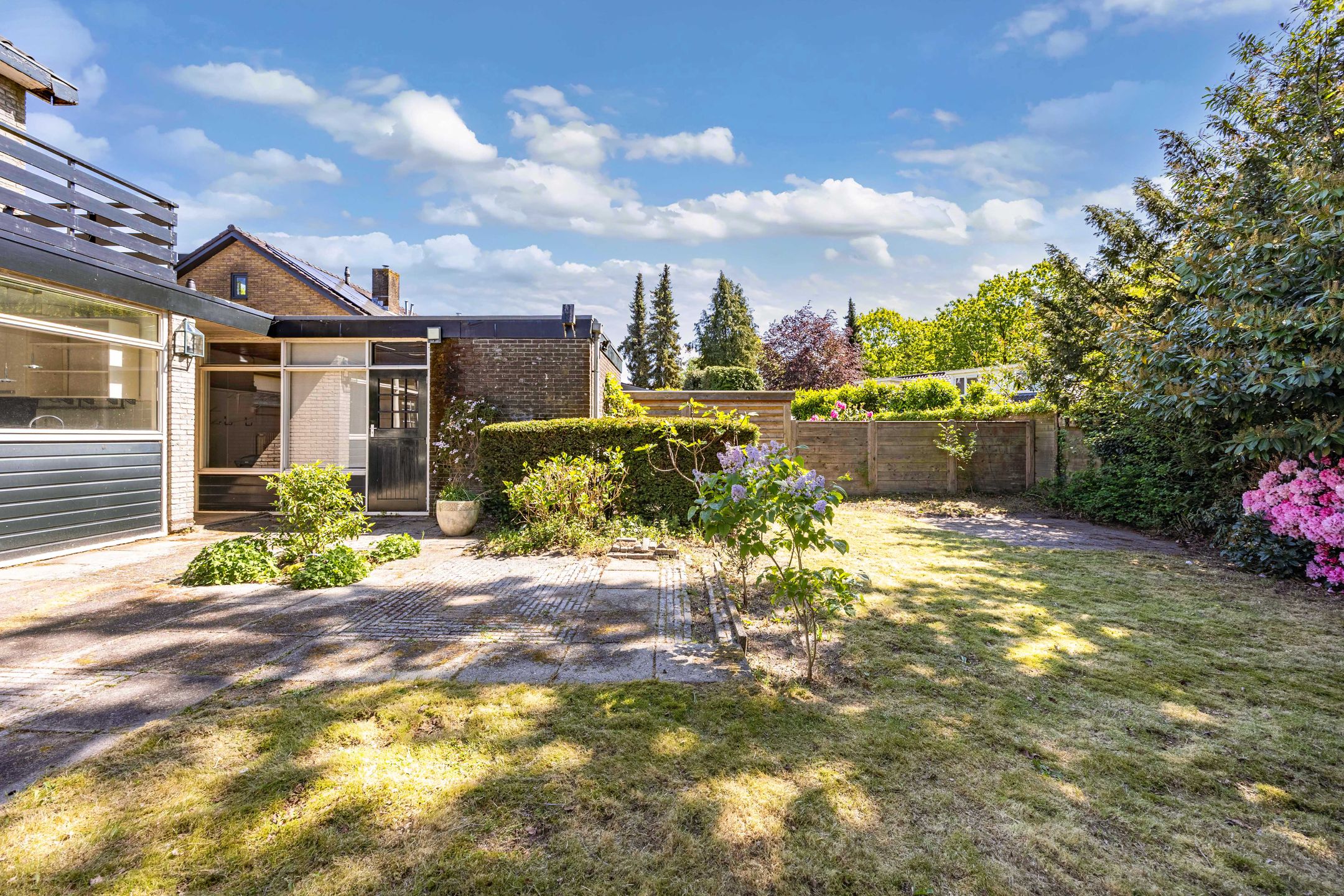 Spacious Semi-Detached House with 5 Bedrooms and 2 Bathrooms in Sijsjesberg — 45
