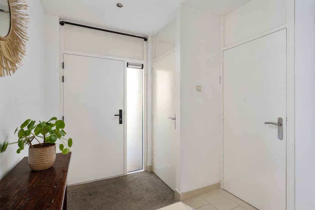 Photo 32 of Van Renesseborch 46