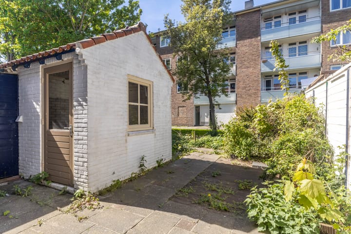 Tussenwoning te koop: Willem Kruyshaarstraat 6, Zaandam
