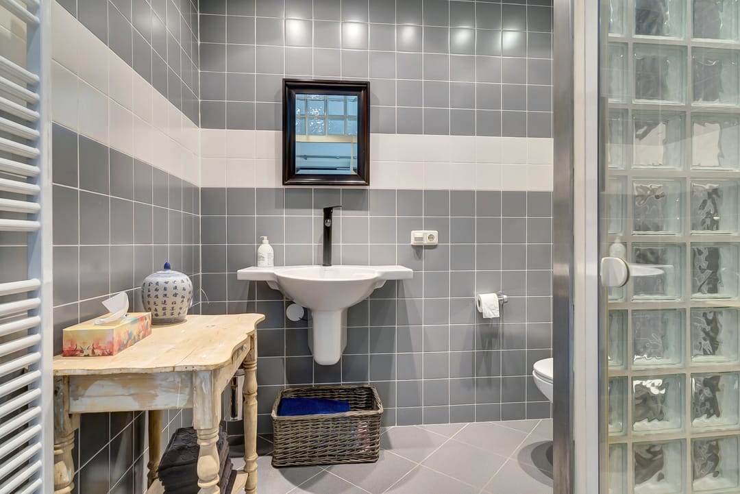 Spacious Detached Home in Elst with South-Facing Garden and Solar Panels — 23