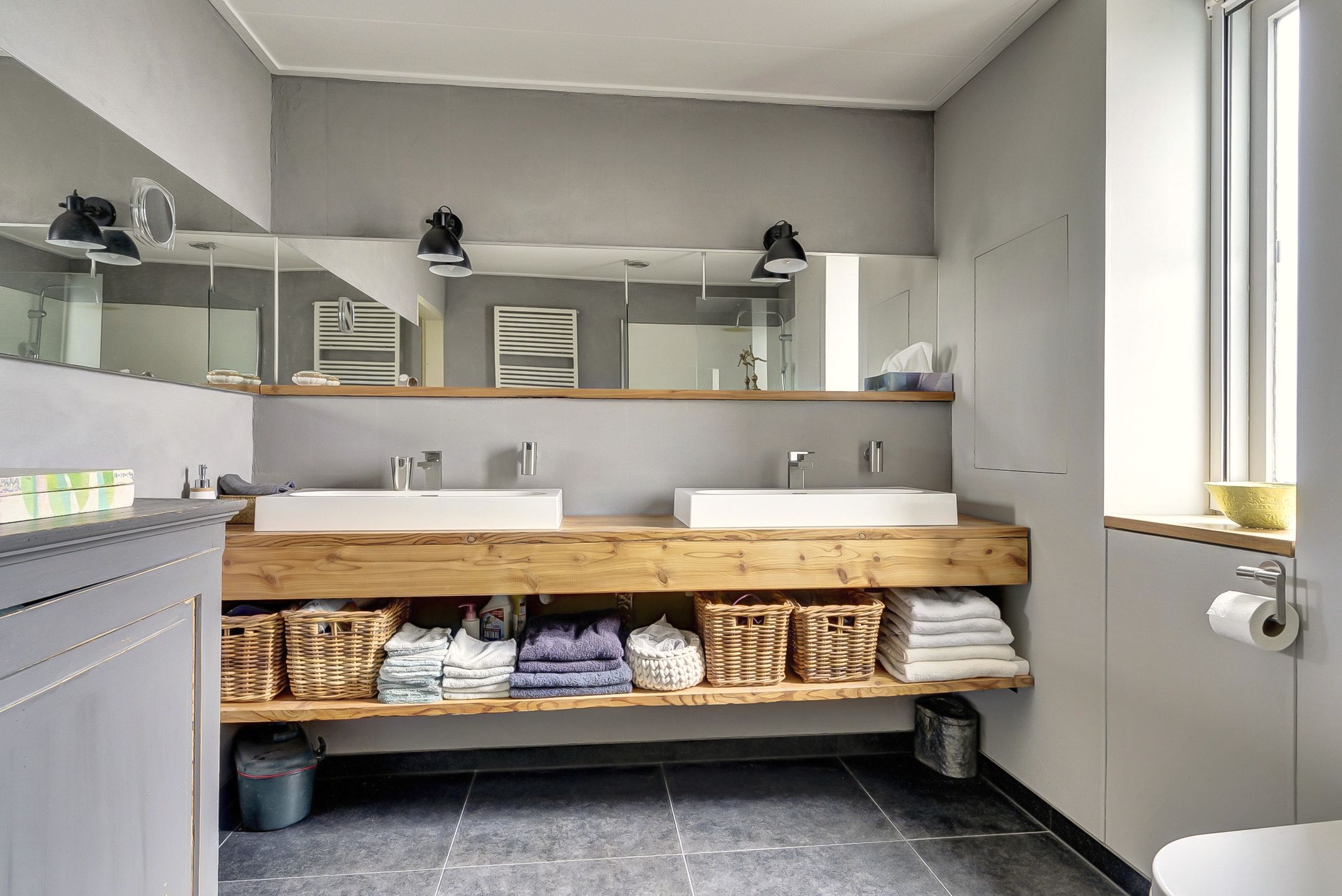 Spacious Detached Home in Elst with South-Facing Garden and Solar Panels — 39