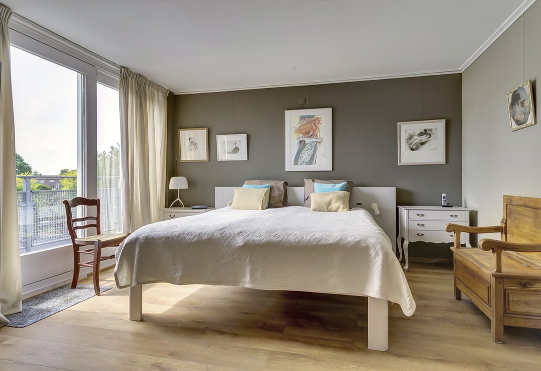 Spacious Detached Home in Elst with South-Facing Garden and Solar Panels — 32