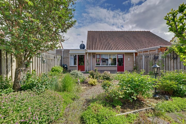 Photo 2 of Sint Maartenhof 4