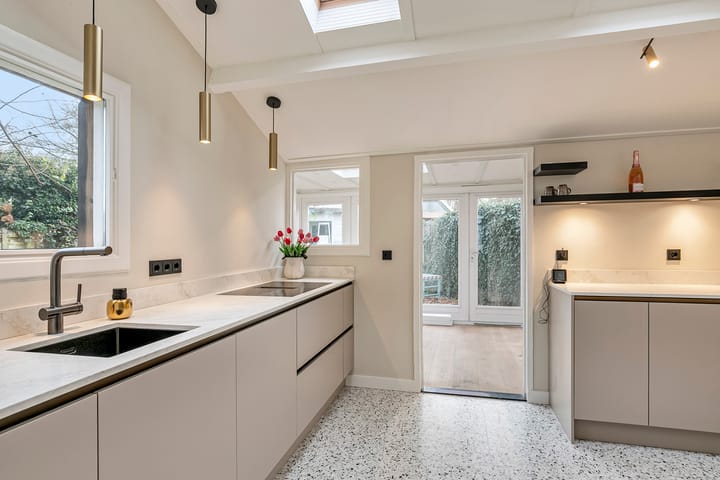 Photo 2 of Arnhemsestraat 107