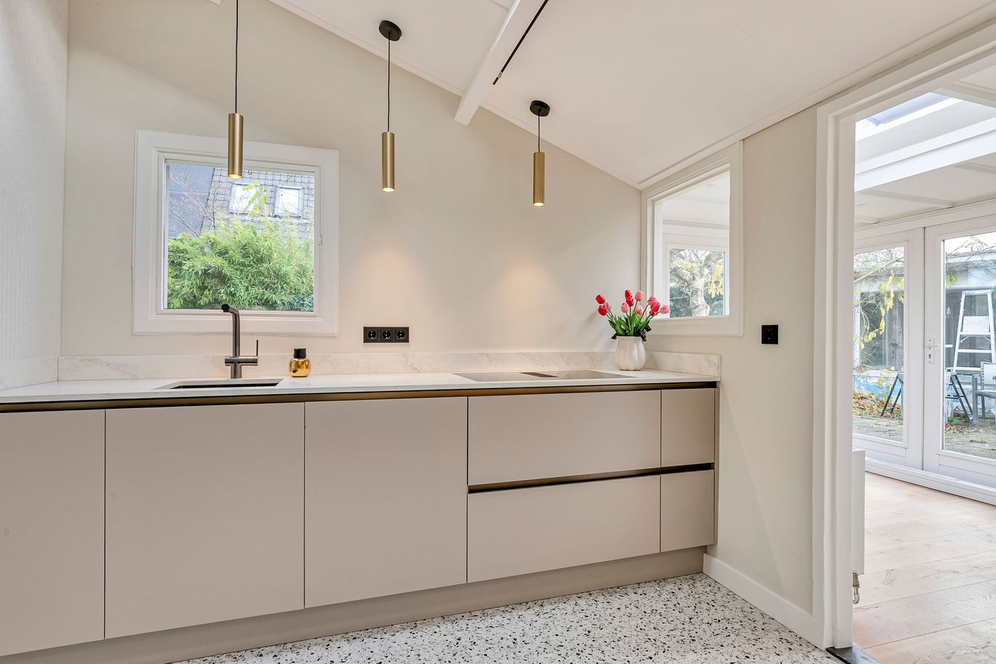 Photo 14 of Arnhemsestraat 107
