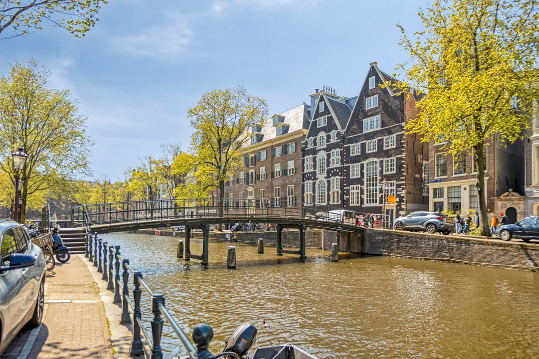 Foto 1 van Oudezijds Voorburgwal 185
