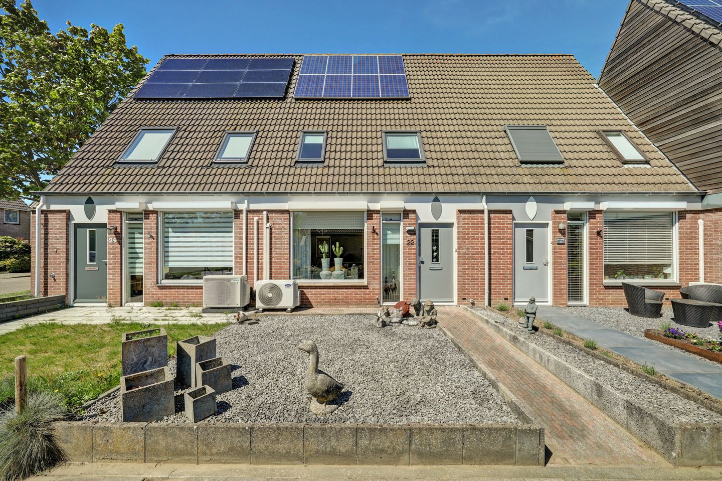Photo 1 of Oeverloperstraat 22