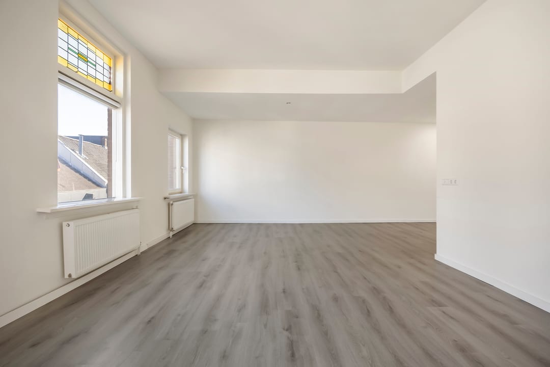 Photo 8 of Hoogstraat 105-B