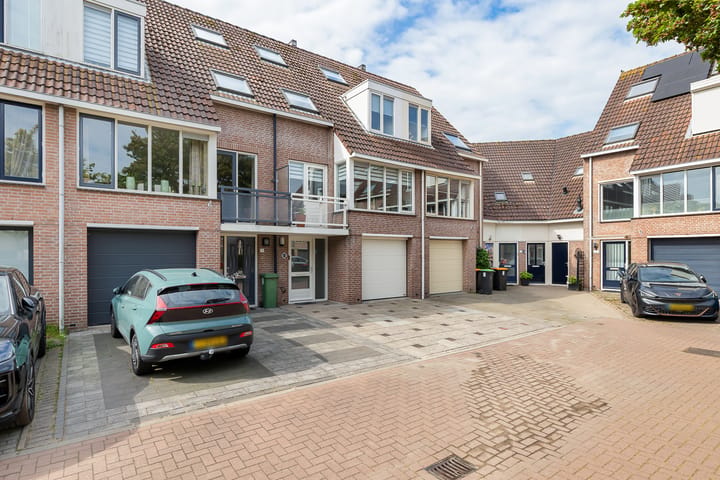 Photo 4 of Zuiderzeestraat 113