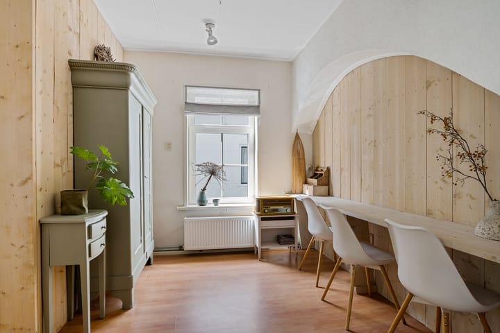 Vrijstaande woning te koop: Kerkplein 7, Grijpskerk