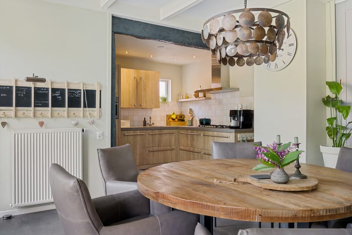Vrijstaande woning te koop: Kerkplein 7, Grijpskerk