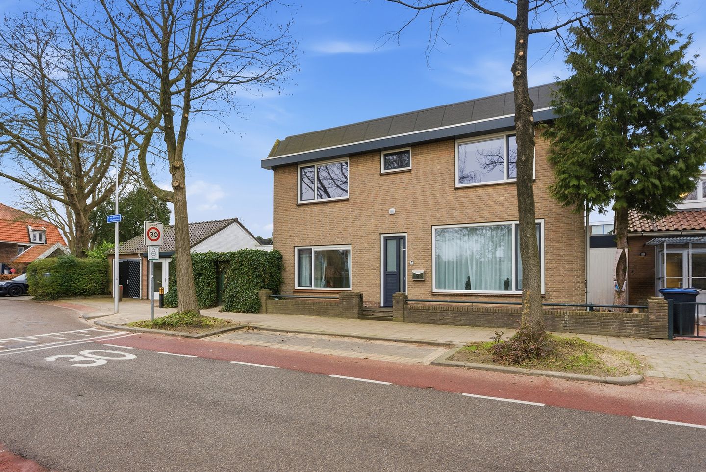 Photo 59 of F. van der Poest Clementlaan 51