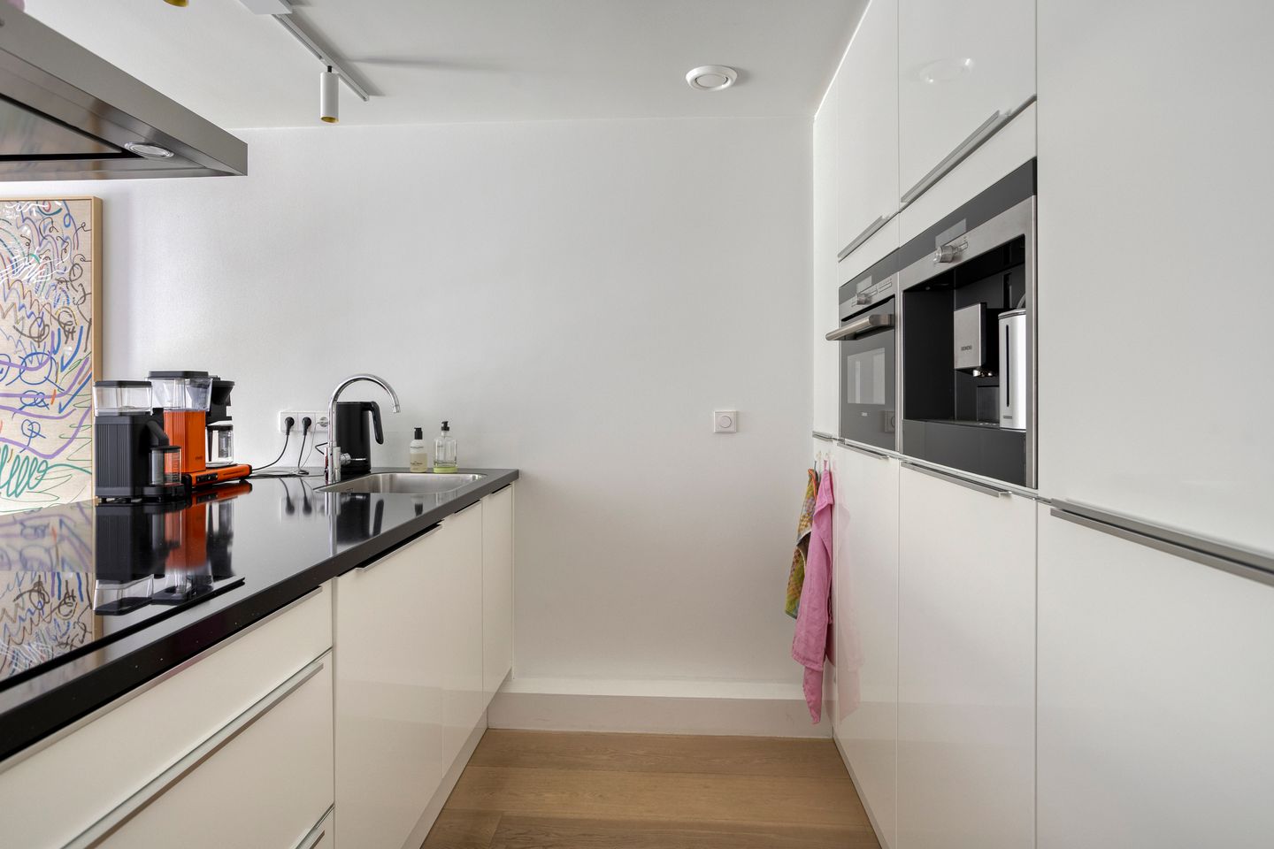 Photo 10 of Arthur van Schendelstraat 64