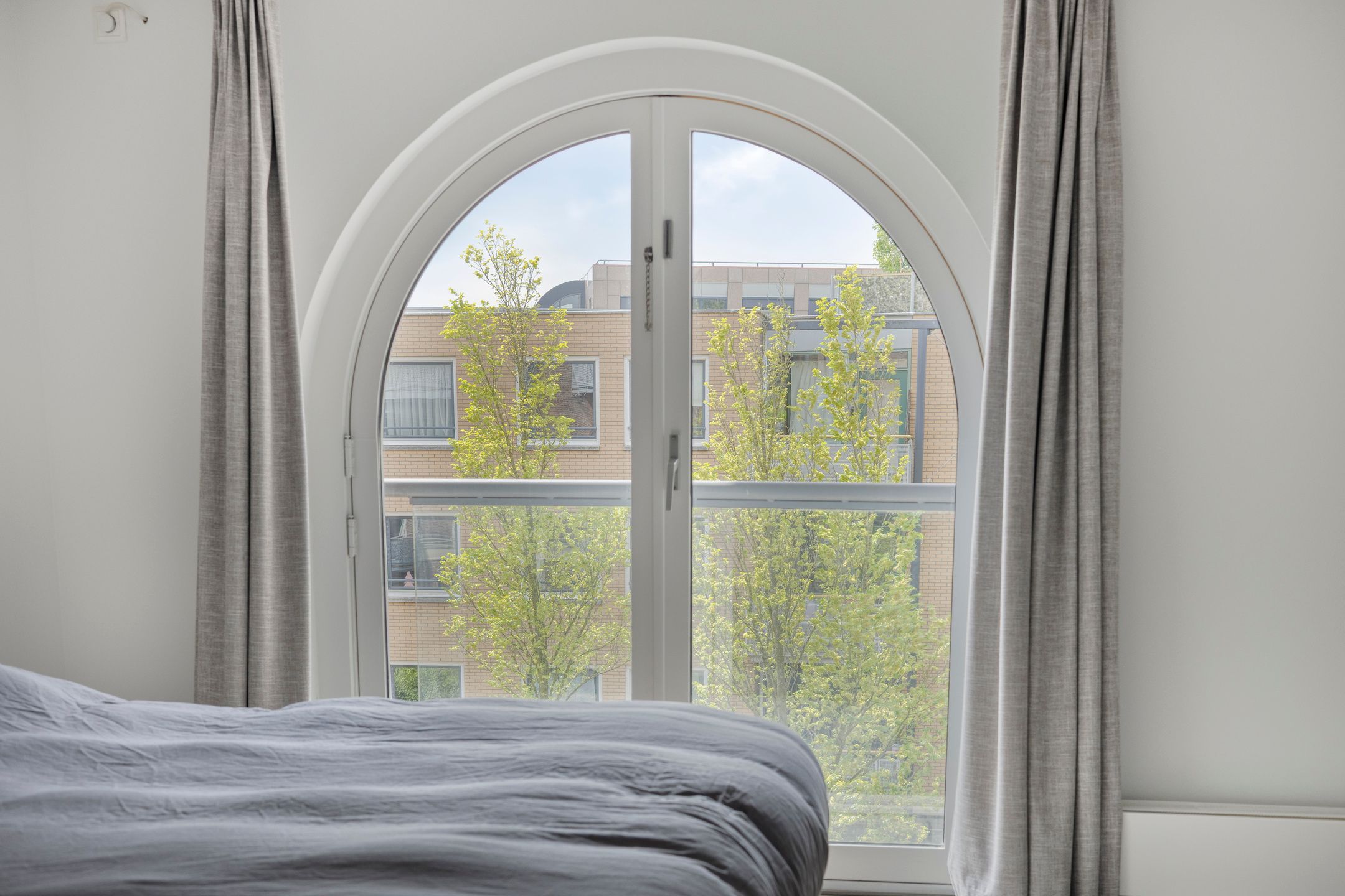 Photo 12 of Arthur van Schendelstraat 64