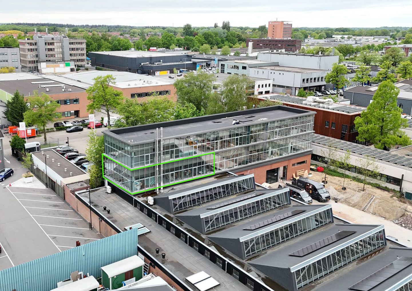 View photo 1 of Nijverheidsweg-Noord 70-B