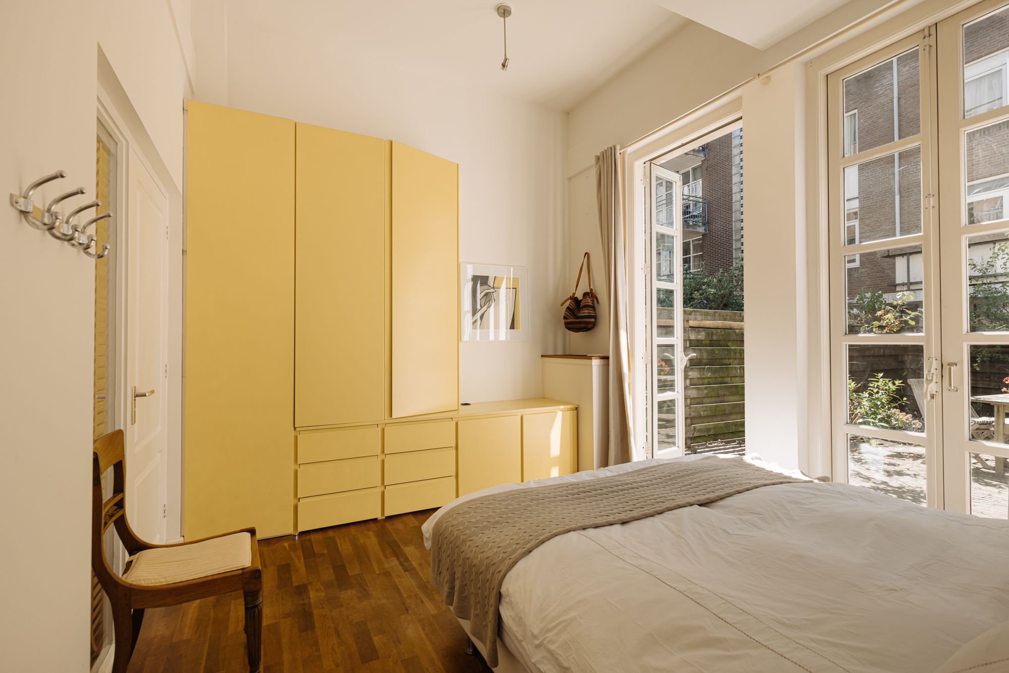 Photo 12 of Lange Leidsedwarsstraat 22-B