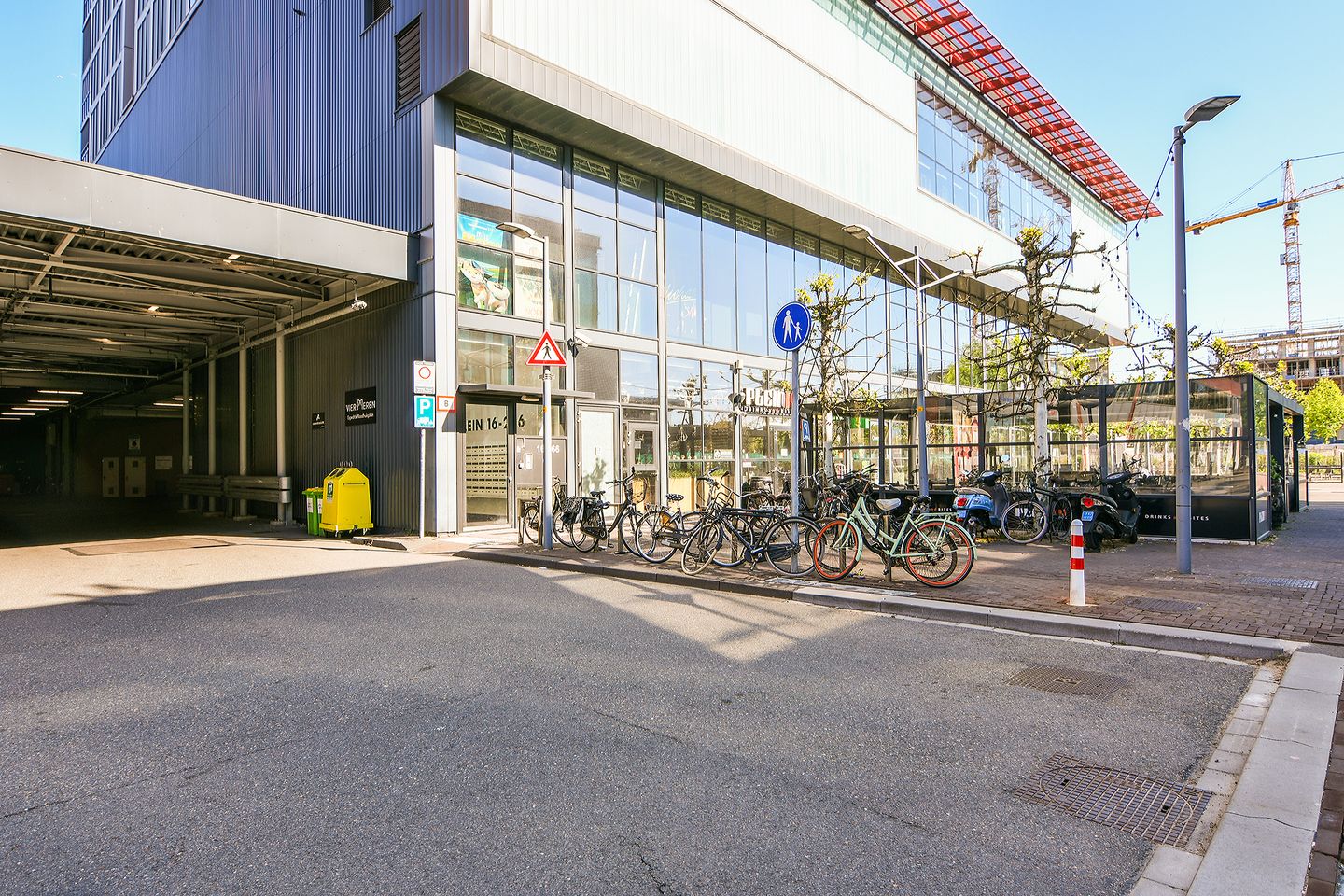 Photo 4 of Raadhuisplein 16