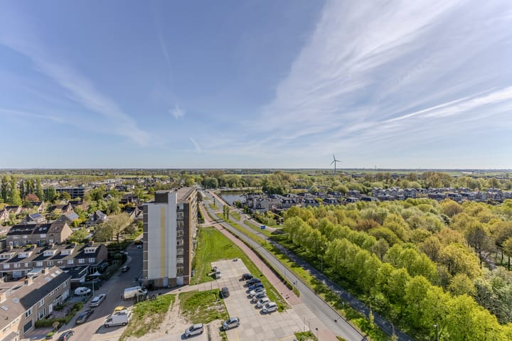 Appartement te koop: Debora Bakelaan 132, Heemskerk
