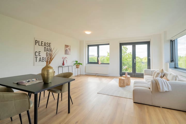 Appartement te koop: Zandsteen 44, Hoorn