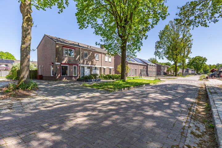Foto 3 van Anne de Vriesstraat 40
