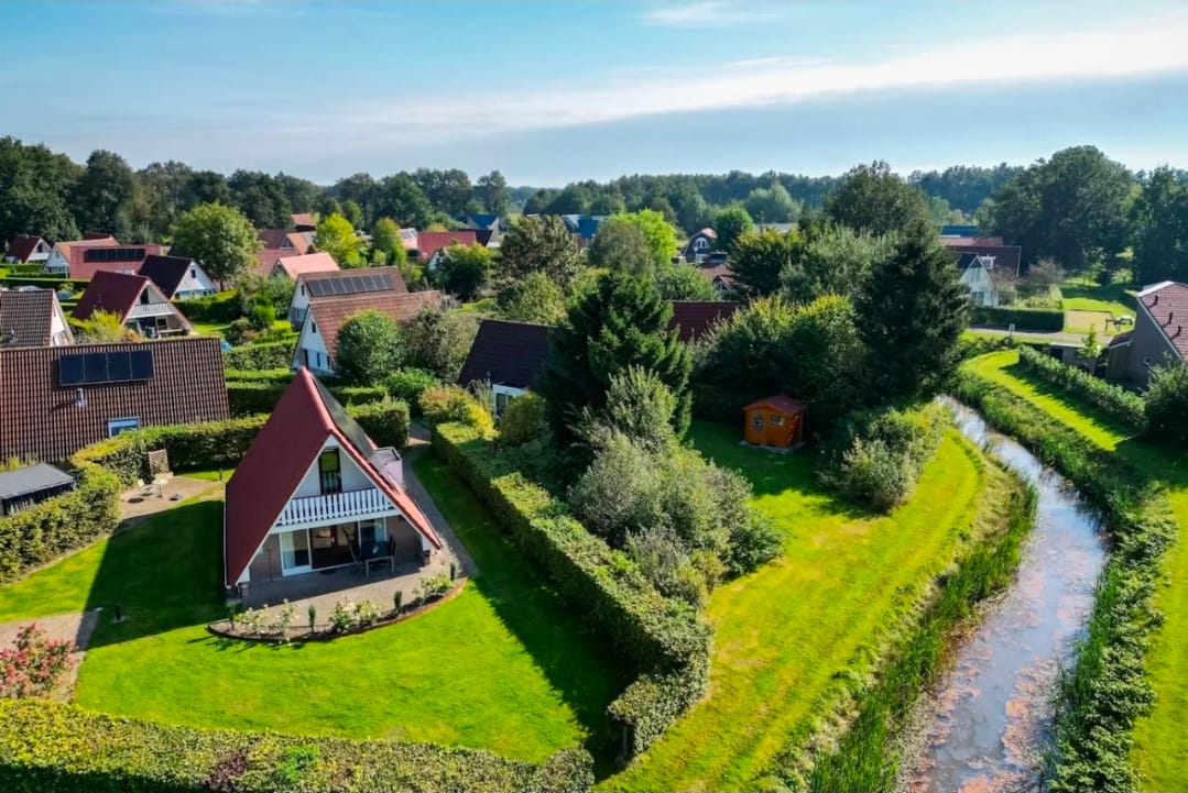 2-bedroom freehold villa in Zwiggelte — photo 2 of 5