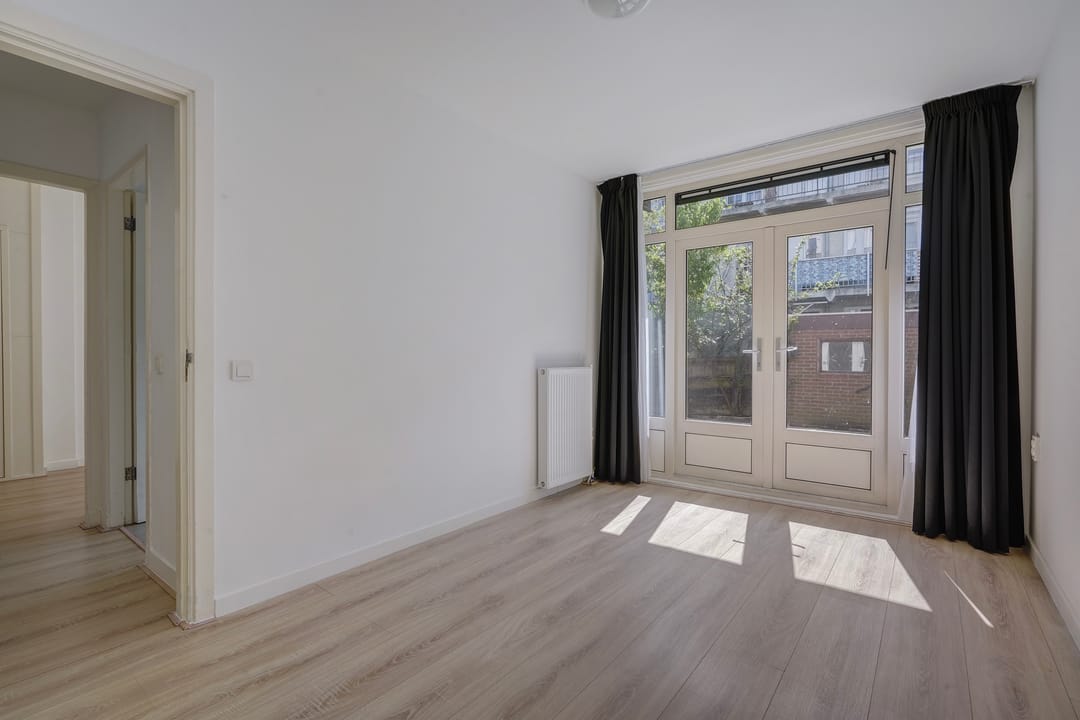 Photo 13 of Reinwardtstraat 96