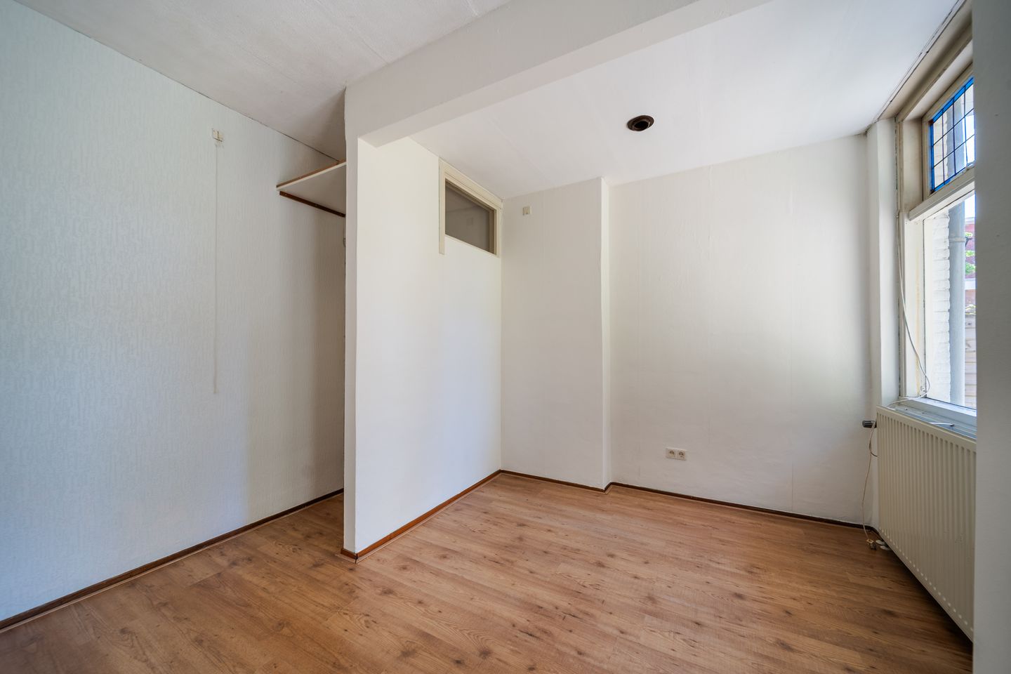 Charming 1930s Ground Floor Apartment with Deep Southwest Garden in The Hague — 19